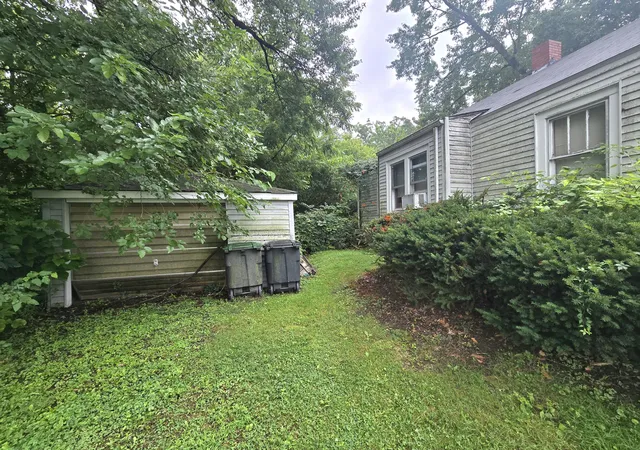 12th image of 255 E 8th St, Hobart, IN 46342 | MLS# 843341