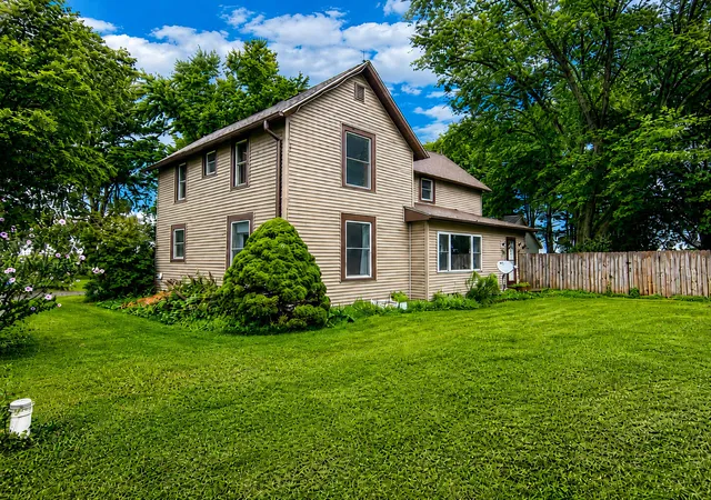 4th image of 403 E 300 S, Valparaiso, IN 46383 | MLS# 843345
