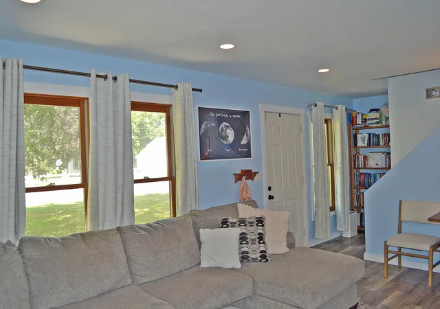 Photo 3 of Sale Pending at 511 S Longshore Dr, Walkerton, IN 46574 | MLS# 843398 | Listing updated on 2026-08-28