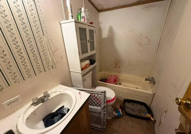 3rd image of 208 W South St, Linden, IN 47955 | MLS# 843352