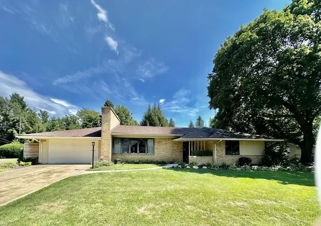 Photo 1 of Single family home for sale at 1801 Kingsbury Ave, La Porte, IN 46350 | MLS# 843370 | Listing updated on 2026-09-22