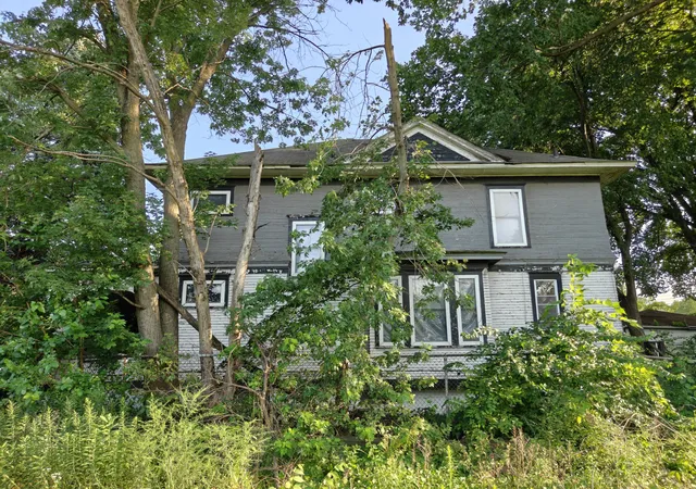 3rd image of 708 Harrison St, Gary, IN 46402 | MLS# 843425