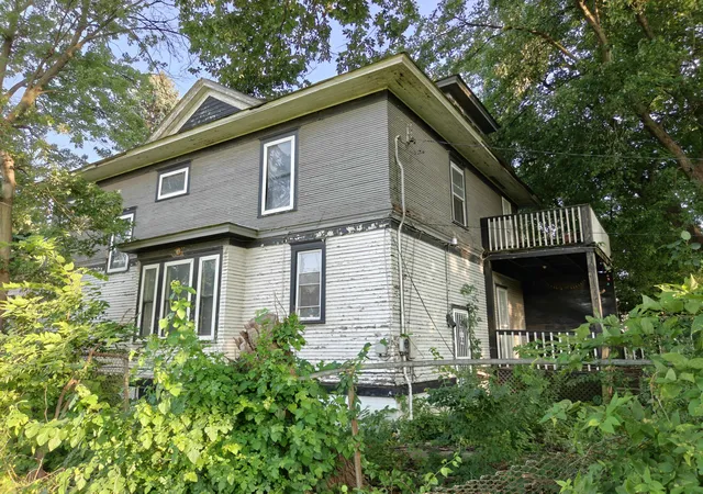 4th image of 708 Harrison St, Gary, IN 46402 | MLS# 843425
