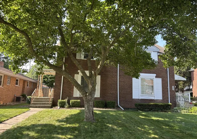 4th image of 244 Broadmoor Ave, Munster, IN 46321 | MLS# 843377