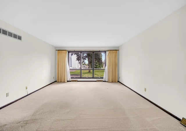 3rd image of 4325 Annandale Ln, Crown Point, IN 46307 | MLS# 843394