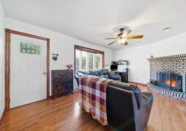 3rd image of 5272 Evergreen Ave, Portage, IN 46368 | MLS# 843404