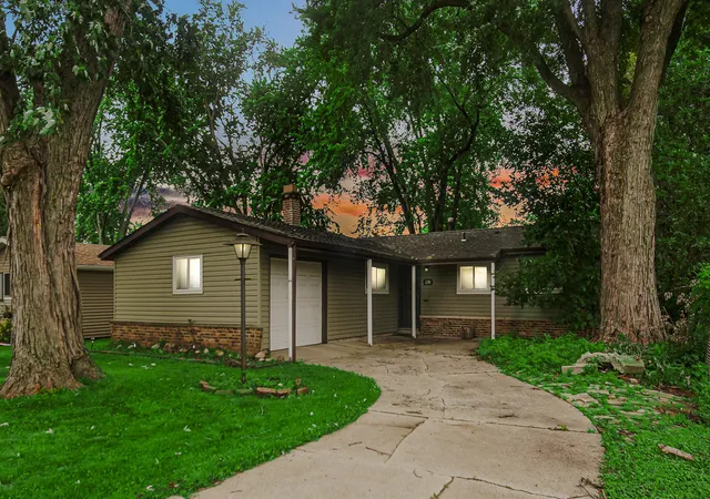 1st image of 1250 N Glenwood Ave, Griffith, IN 46319 | MLS# 843376