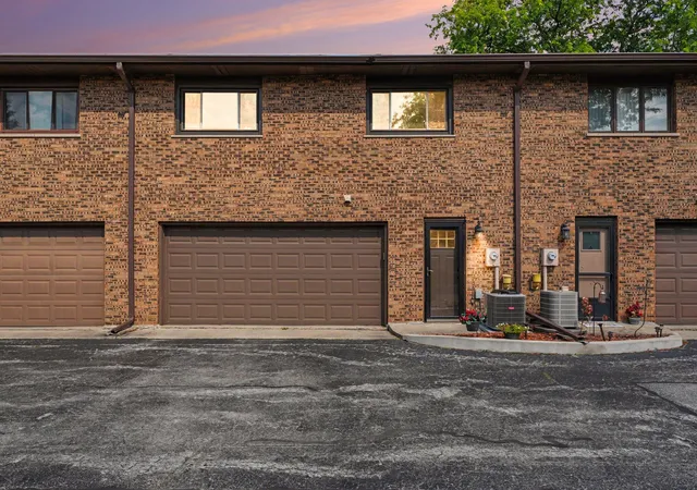 19th image of 457 Fisher St #B, Munster, IN 46321 | MLS# 843414