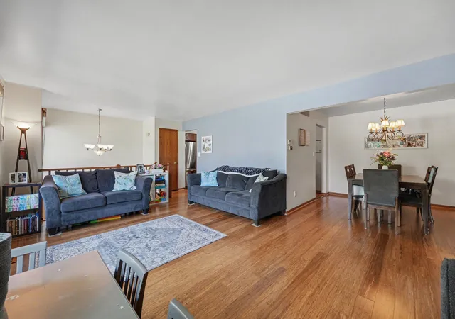 5th image of 457 Fisher St #B, Munster, IN 46321 | MLS# 843414