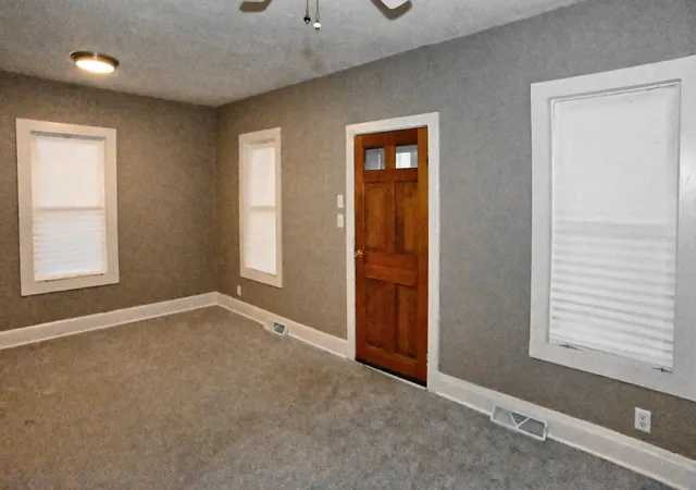 3rd image of 207 N Ash St, Hobart, IN 46342 | MLS# 843392
