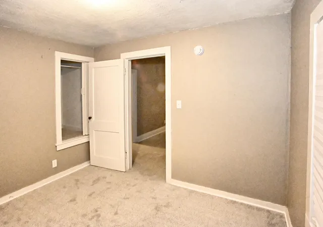 5th image of 207 N Ash St, Hobart, IN 46342 | MLS# 843392