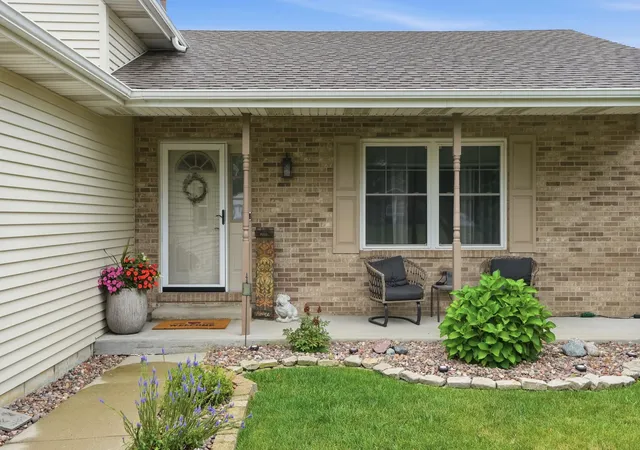 3rd image of 12329 Tippecanoe Pl, Crown Point, IN 46307 | MLS# 843416