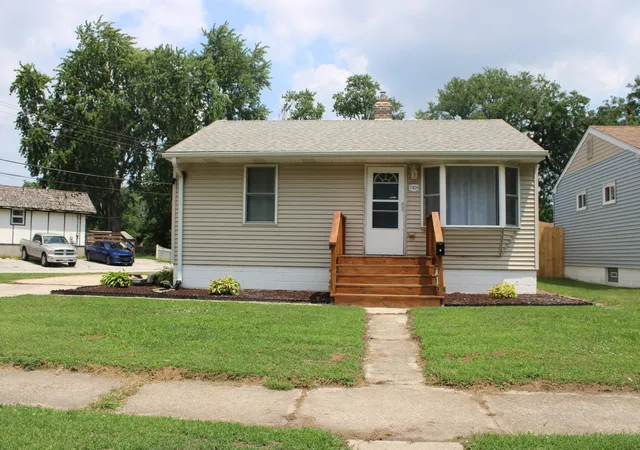 1st image of 7409 Southeastern Ave, Hammond, IN 46324 | MLS# 843401
