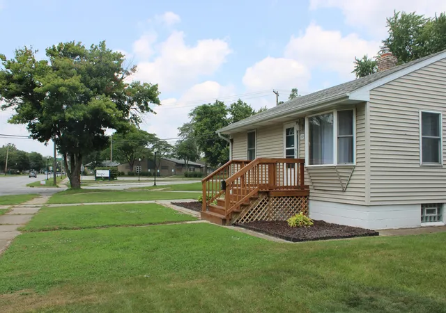 3rd image of 7409 Southeastern Ave, Hammond, IN 46324 | MLS# 843401