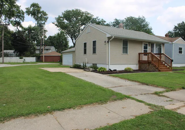 4th image of 7409 Southeastern Ave, Hammond, IN 46324 | MLS# 843401