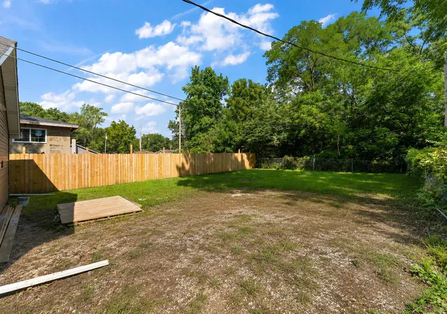 19th image of 19 E 36th Pl, Hobart, IN 46342 | MLS# 843424