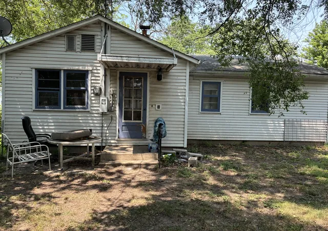 1st image of 713 N Abigail St, Rensselaer, IN 47978 | MLS# 843407