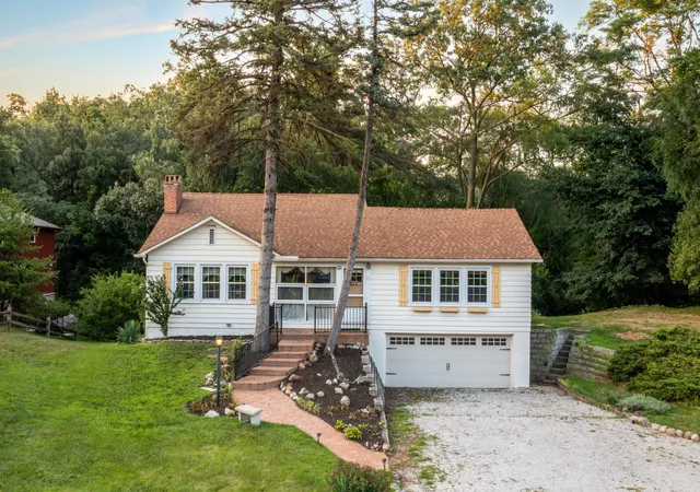 1st image of 22 Diana Rd, Portage, IN 46368 | MLS# 843453