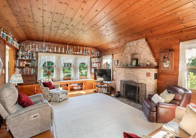 Photo 3 of Sale Pending at 22 Diana Rd, Portage, IN 46368 | MLS# 843453 | Listing updated on 2026-08-08