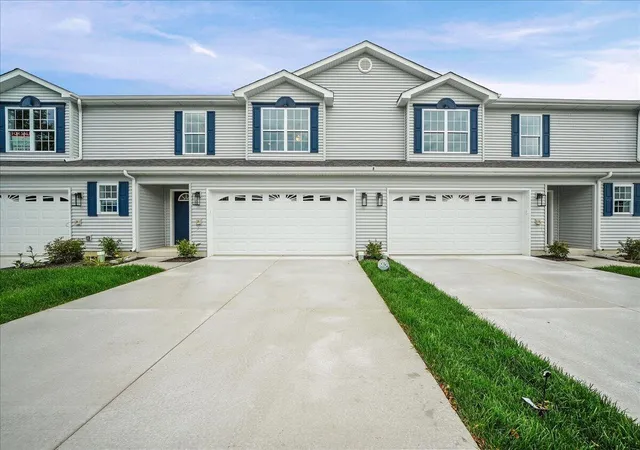 1st image of 9563 Luebcke Ln, Crown Point, IN 46307 | MLS# 843451