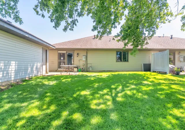 Photo 4 of Sale Pending at 1714 Lincoln St, Hobart, IN 46342 | MLS# 843658 | Listing updated on 2026-09-17
