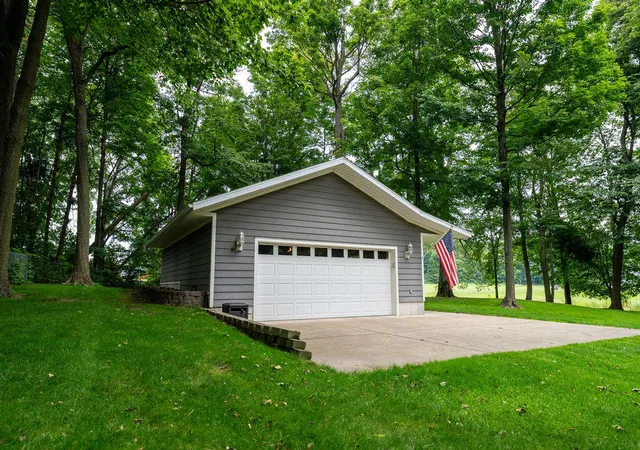 Photo 3 of Single family home for sale at 471 E 830 North, Valparaiso, IN 46383 | MLS# 843691 | Listing updated on 2026-09-16