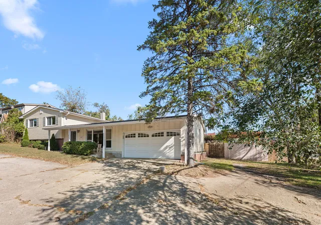 Photo 1 of Single family home for sale at 1101 St Joseph St, Gary, IN 46403 | MLS# 847284 | Listing updated on 2026-10-23