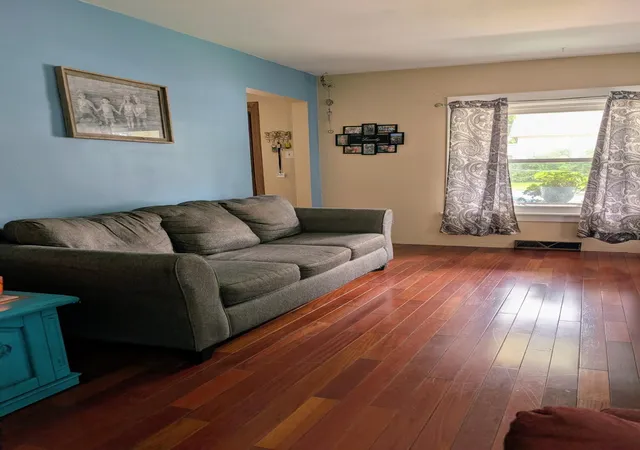 Photo 3 of Sale Pending at 696 Water St, Hobart, IN 46342 | MLS# 843720 | Listing updated on 2026-10-08