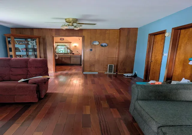 Photo 3 of Sale Pending at 696 Water St, Hobart, IN 46342 | MLS# 843720 | Listing updated on 2026-10-08