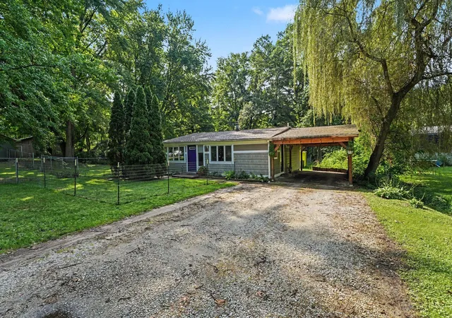 Photo 2 of Sale Pending at 6176 W 350 North, La Porte, IN 46350 | MLS# 844037 | Listing updated on 2026-09-20