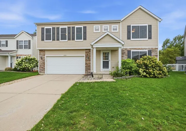 Photo 1 of Single family home for sale at 13984 Empress Ln, Dyer, IN 46311 | MLS# 844062 | Listing updated on 2026-09-23