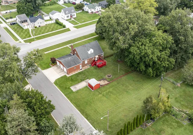Photo 3 of Single family home for sale at 604 213th St, Dyer, IN 46311 | MLS# 844286 | Listing updated on 2026-09-02