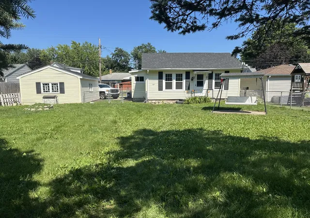 Photo 2 of Single family home for sale at 1107 State St, Hobart, IN 46342 | MLS# 843740 | Listing updated on 2026-09-15