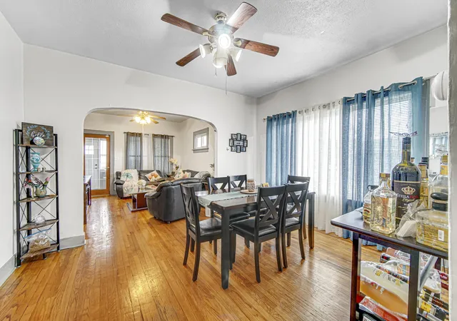 Photo 4 of Single family home for sale at 6620 Arizona Ave, Hammond, IN 46323 | MLS# 843747 | Listing updated on 2026-09-22