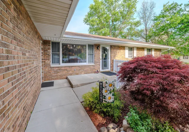 Photo 4 of Single family home for sale at 23 S Illinois St, Remington, IN 47977 | MLS# 843774 | Listing updated on 2026-09-21