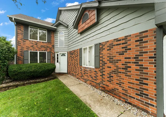 2nd image of 1738 Wedgewood Ct, Schererville, IN 46307 | MLS# 844249