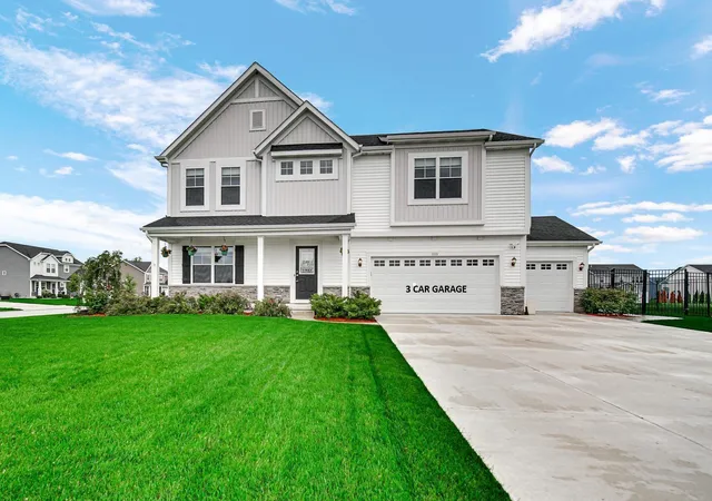 Photo 1 of Single family home for sale at 11103 Isles Ave, Dyer, IN 46311 | MLS# 843972 | Listing updated on 2026-10-06