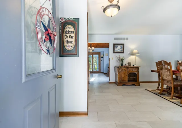 Photo 4 of Single family home for sale at 2365 N Four Seasons Ct, Crown Point, IN 46307 | MLS# 843956 | Listing updated on 2026-09-24