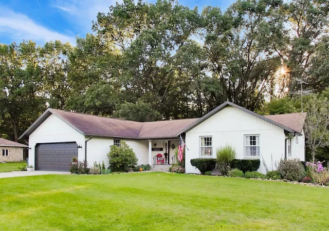 Photo 2 of Sale Pending at 4376 N Vintage Hills Trl W, La Porte, IN 46350 | MLS# 844370 | Listing updated on 2026-08-30