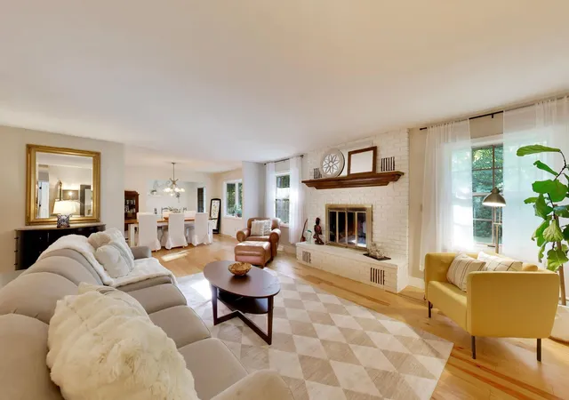 Photo 3 of Sale Pending at 4376 N Vintage Hills Trl W, La Porte, IN 46350 | MLS# 844370 | Listing updated on 2026-08-30