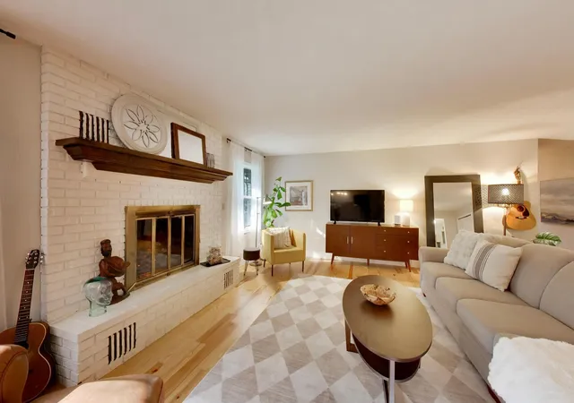 Photo 4 of Sale Pending at 4376 N Vintage Hills Trl W, La Porte, IN 46350 | MLS# 844370 | Listing updated on 2026-08-30