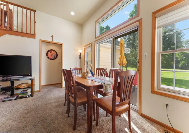 4th image of 9021 Norris Dr, Hobart, IN 46342 | MLS# 844251