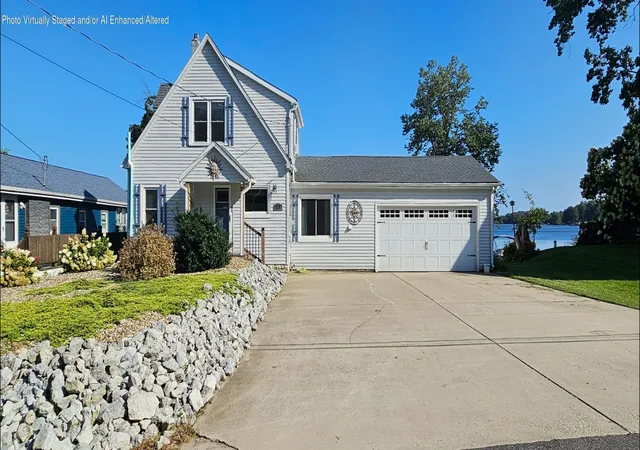 Photo 3 of Sale Pending at 227 Lakeview Dr, Walkerton, IN 46574 | MLS# 844221 | Listing updated on 2026-09-15