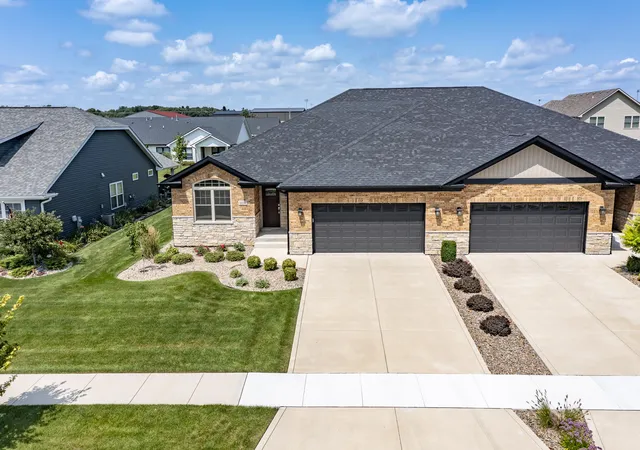 Photo 3 of Sale Pending at 10194 W 134th Avenue, Cedar Lake, IN 46303 | MLS# 844093 | Listing updated on 2026-09-14
