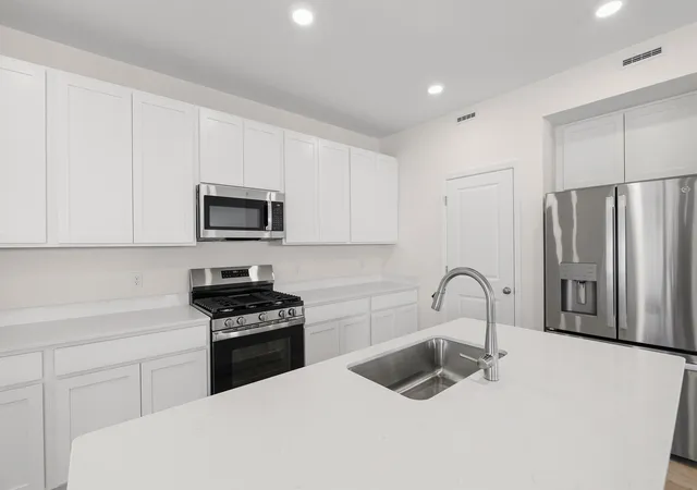 Photo 2 of Townhouse for sale at 10421 Iowa St, Crown Point, IN 46307 | MLS# 844173 | Listing updated on 2026-10-15
