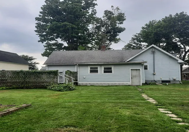Photo 3 of Sale Pending at 509 H St, La Porte, IN 46350 | MLS# 844340 | Listing updated on 2026-08-28