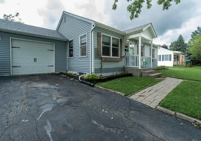 Photo 3 of Single family home for sale at 116 Maple St, Lowell, IN 46356 | MLS# 844311 | Listing updated on 2026-10-02