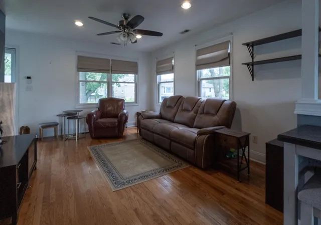 Photo 4 of Single family home for sale at 116 Maple St, Lowell, IN 46356 | MLS# 844311 | Listing updated on 2026-10-02