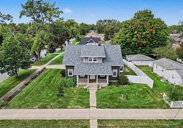 Photo 1 of Single family home for sale at 901 N Campbell St, Valparaiso, IN 46385 | MLS# 844225 | Listing updated on 2026-10-03