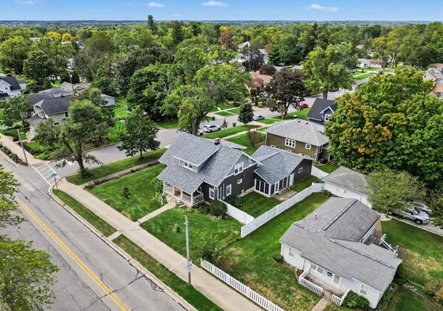 Photo 3 of Single family home for sale at 901 N Campbell St, Valparaiso, IN 46385 | MLS# 844225 | Listing updated on 2026-10-03